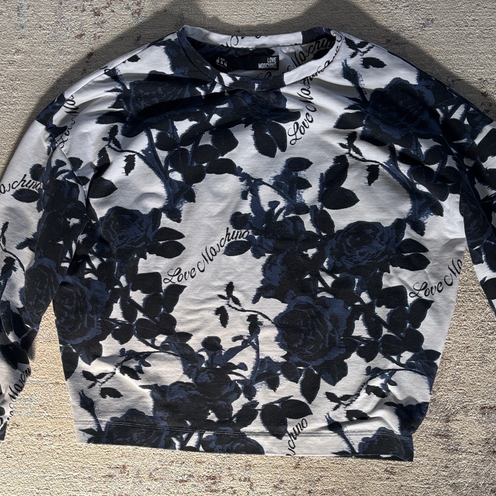 Love Moschino Black & White Floral Top Size 4 Bold Print Women’s